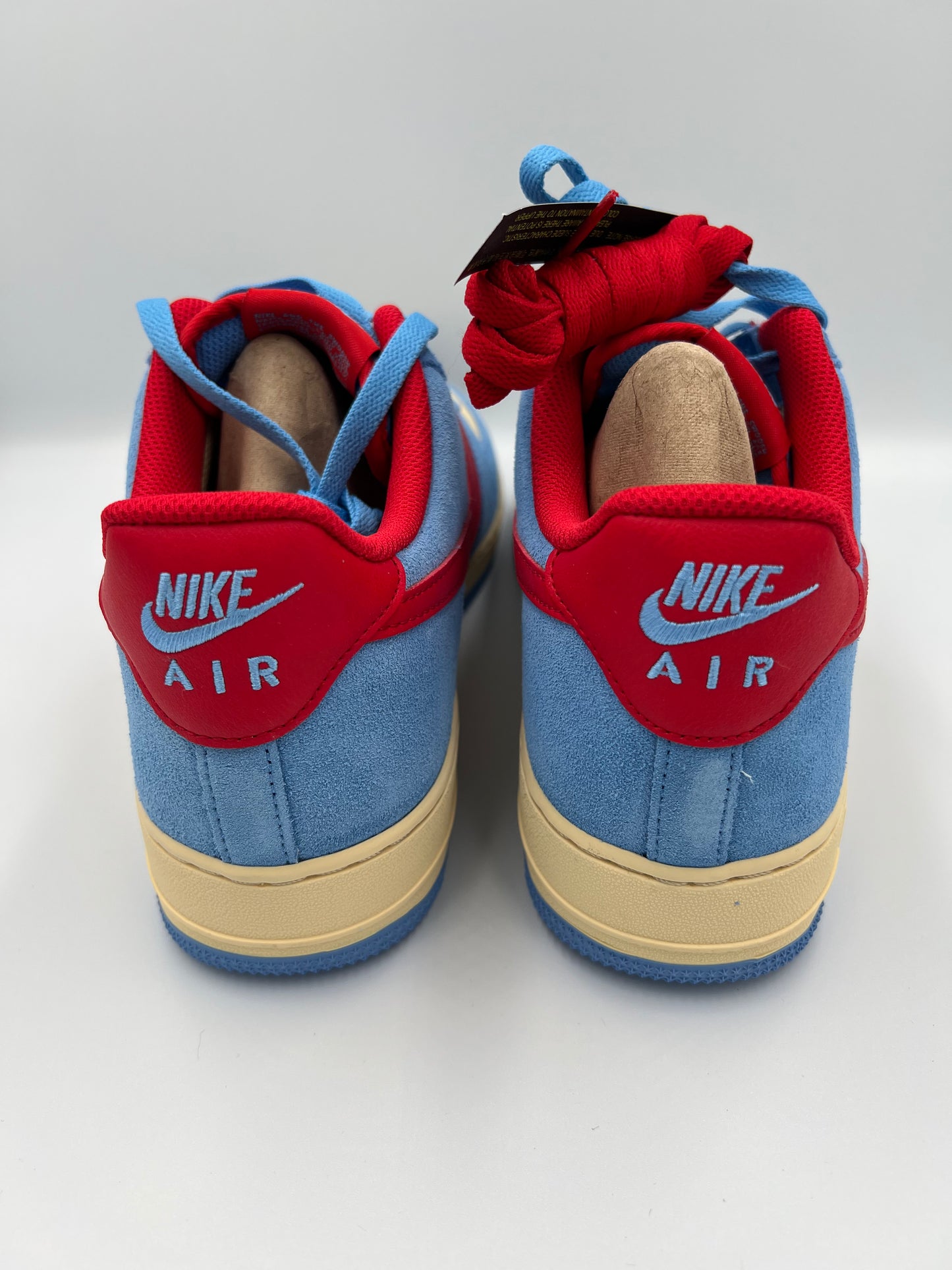 Nike Air Force 1 ‘07 LV8 size 10.5M/12 WMN