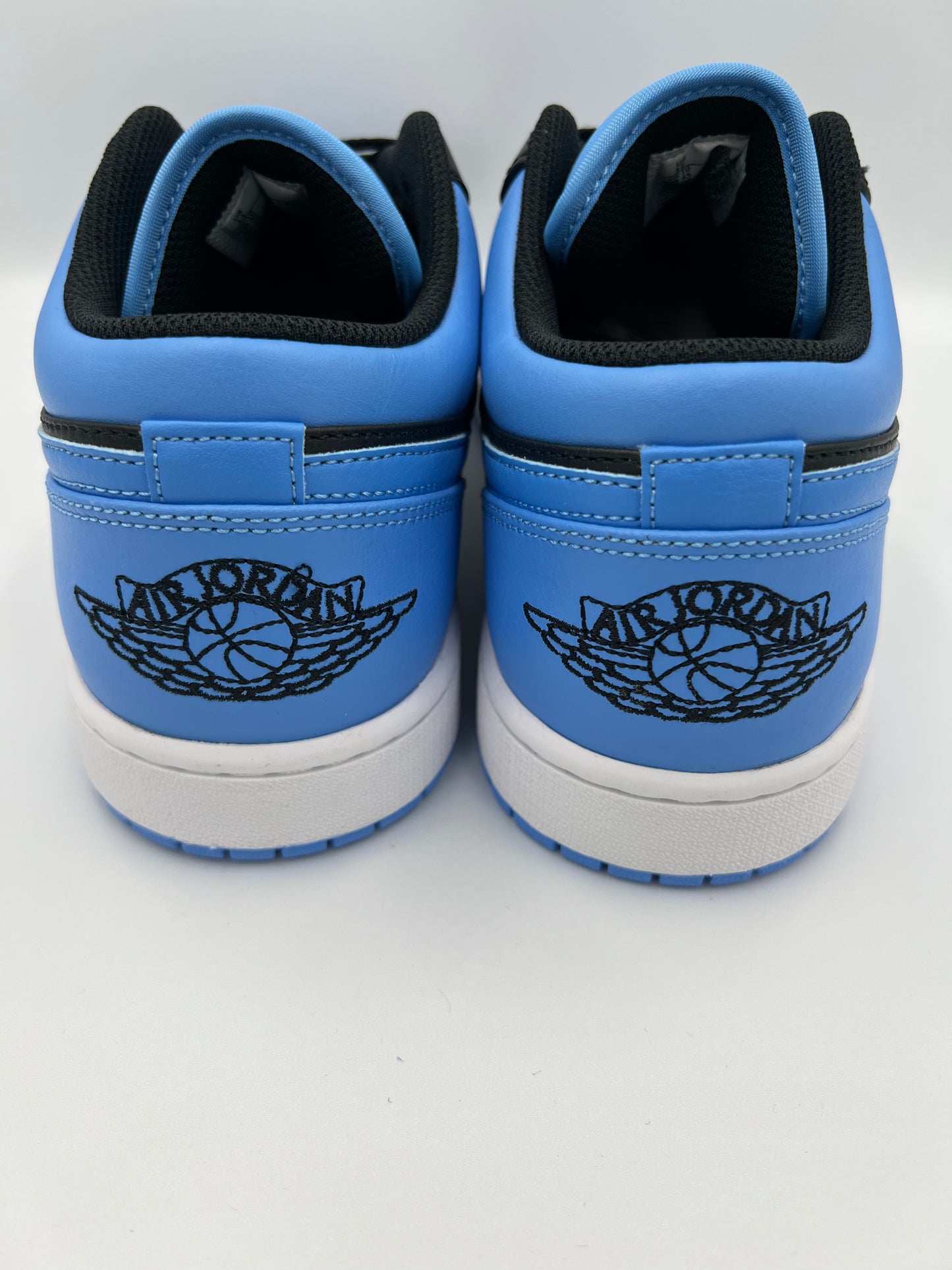Air Jordan 1 Low black/university blue