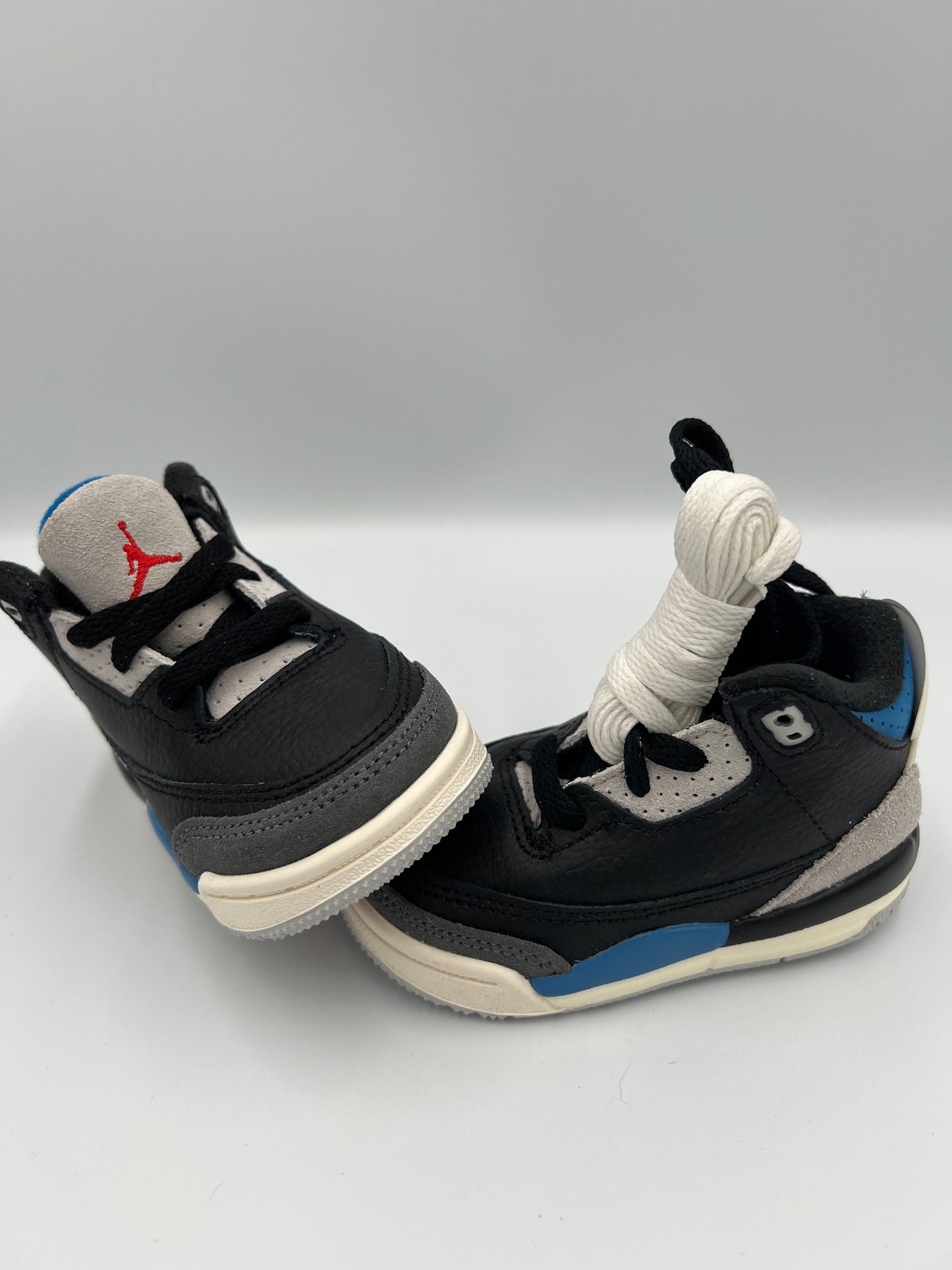 Jordan 3 Retro OG black red grey 4c
