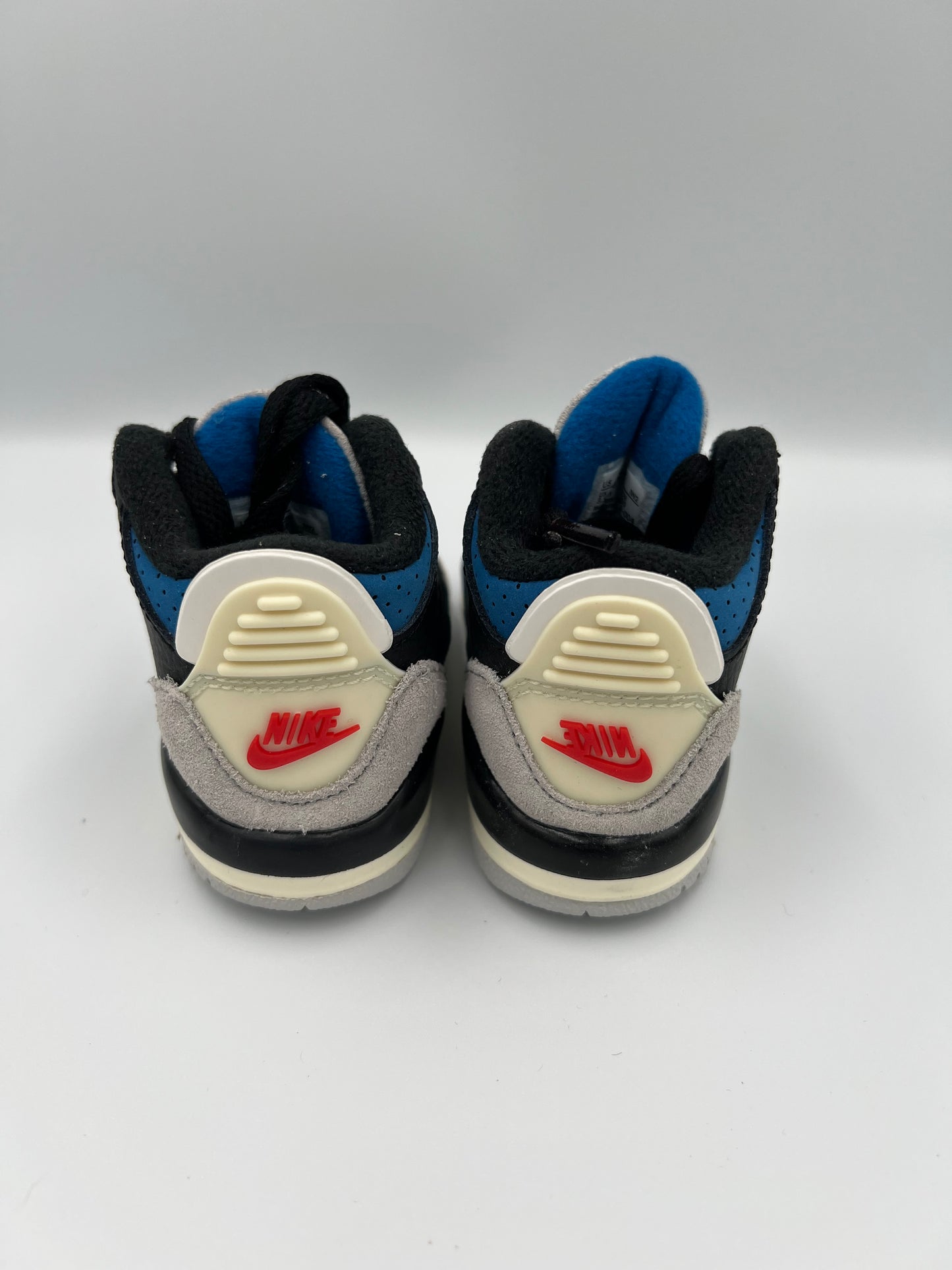 Jordan 3 Retro OG black red grey 4c