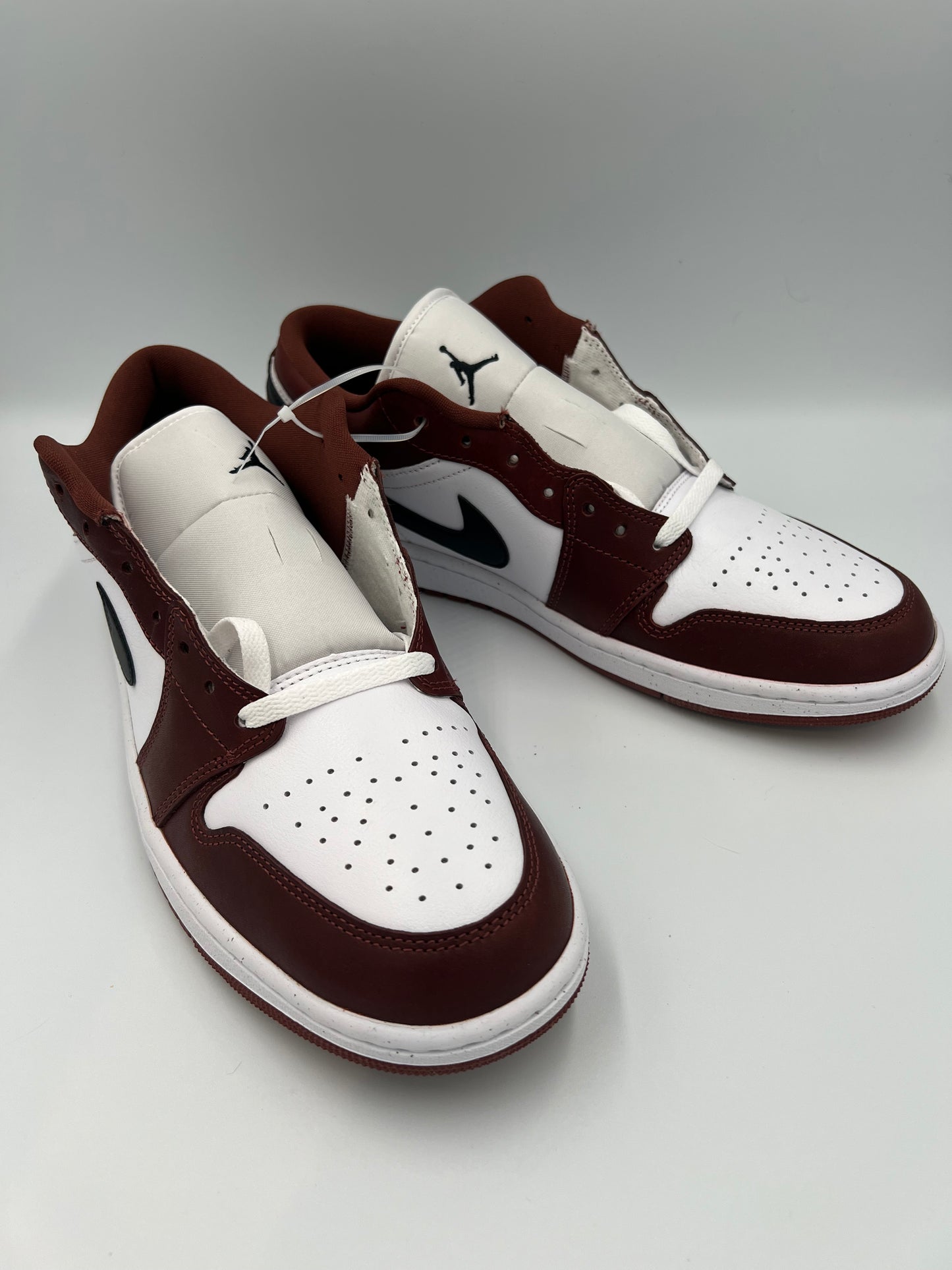 Nike Men’s size 11 Air Jordan 1 Low SE dark pony