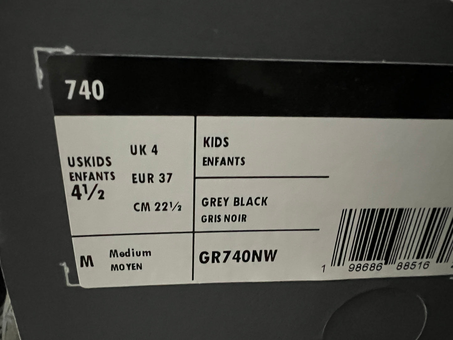 NIB 4.5 kids New Balance 740