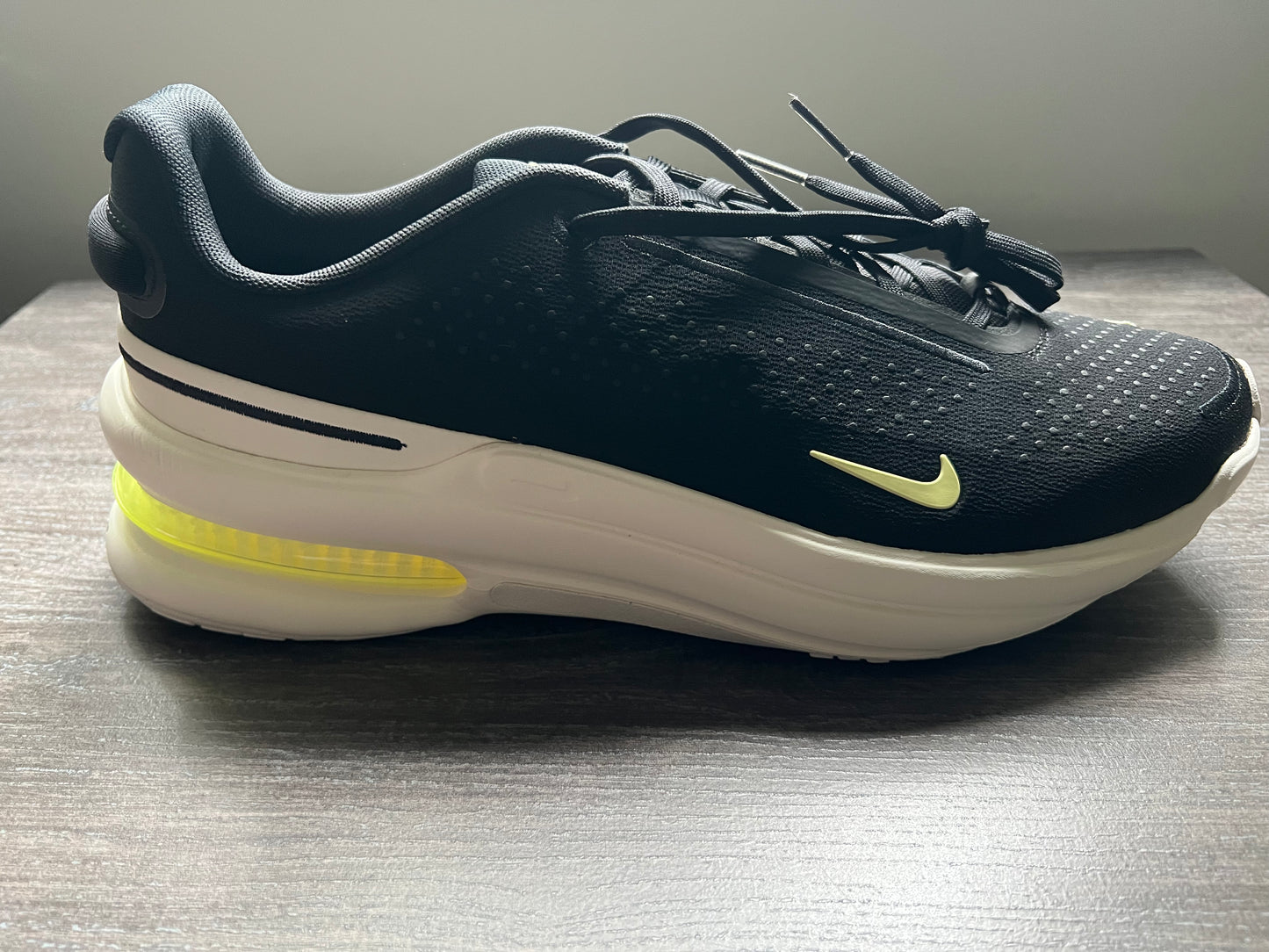 NIke Air Zoom Upturn SC Men's 12/WMN 13.5
