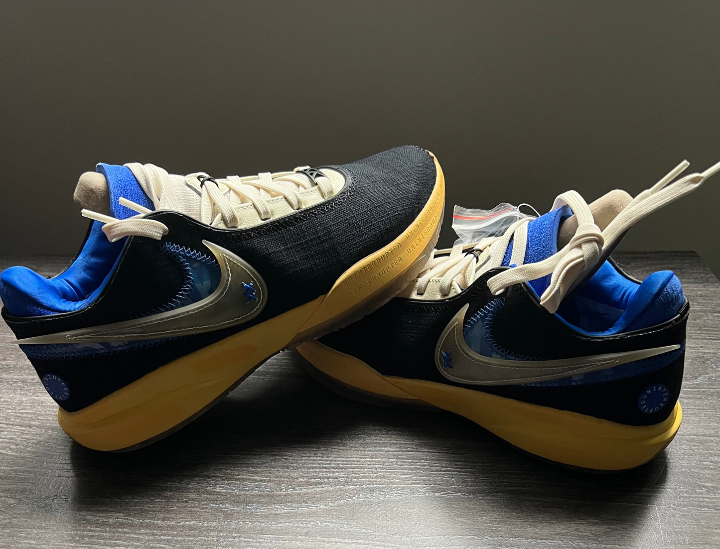 Lebron XX UN Speak your Truth size 7.5